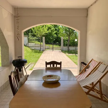 Casa vacanze Villa Cervo nel Voltigno: your home away from home Villa Celiera